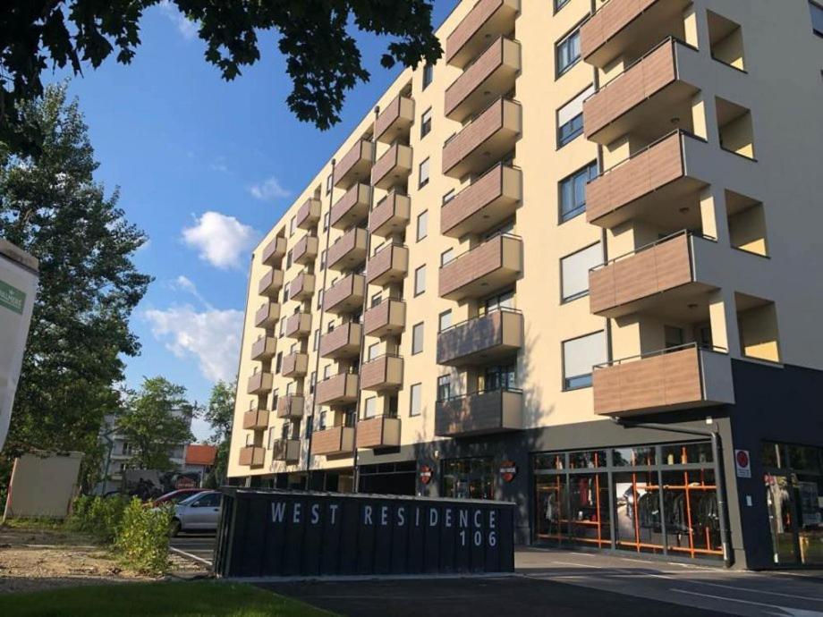 West Residence Luxury Apartment- Parking In Garage Zagreb Exterior foto